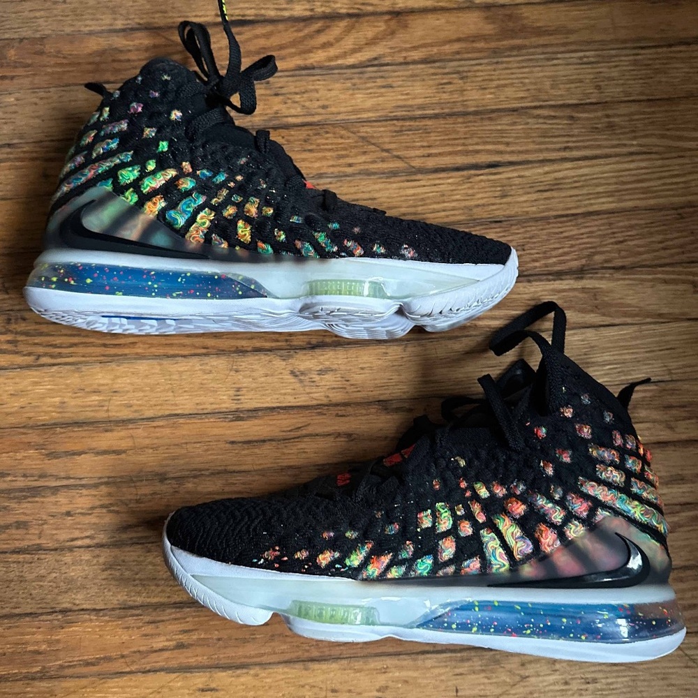 Lebron 17 James Gang